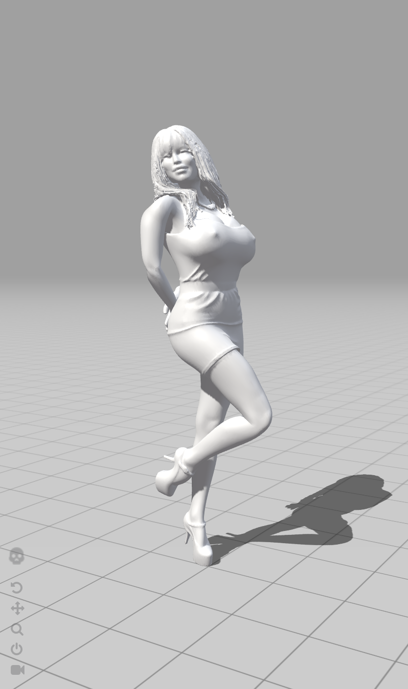 Lolo Ferrari Pose